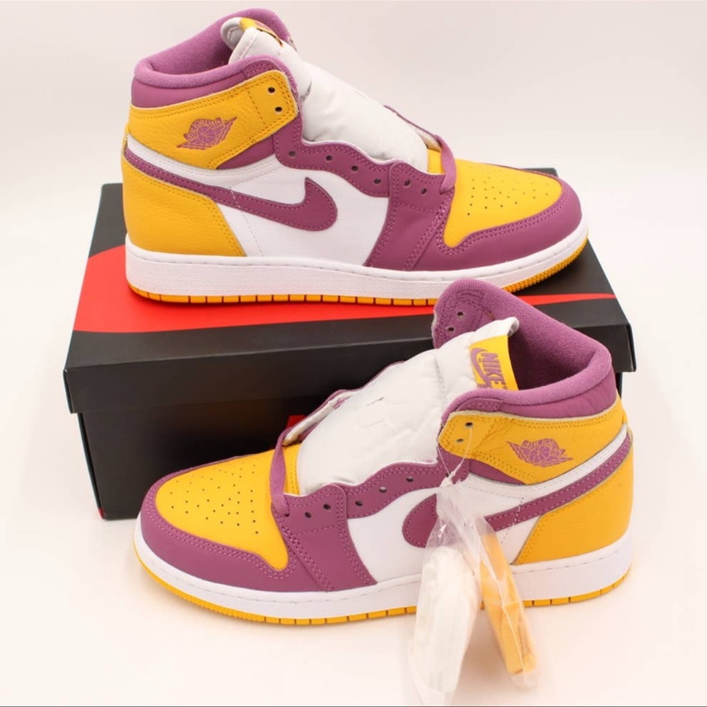 Air Jordan 1 Retro High OG "Brotherhood" | Size 7Y Grade School (575441 706) A2